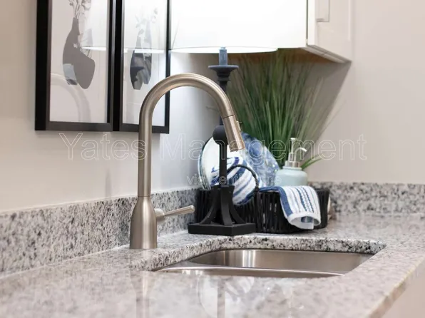 411 W McPherson Ave APT 303, Findlay, OH 45840