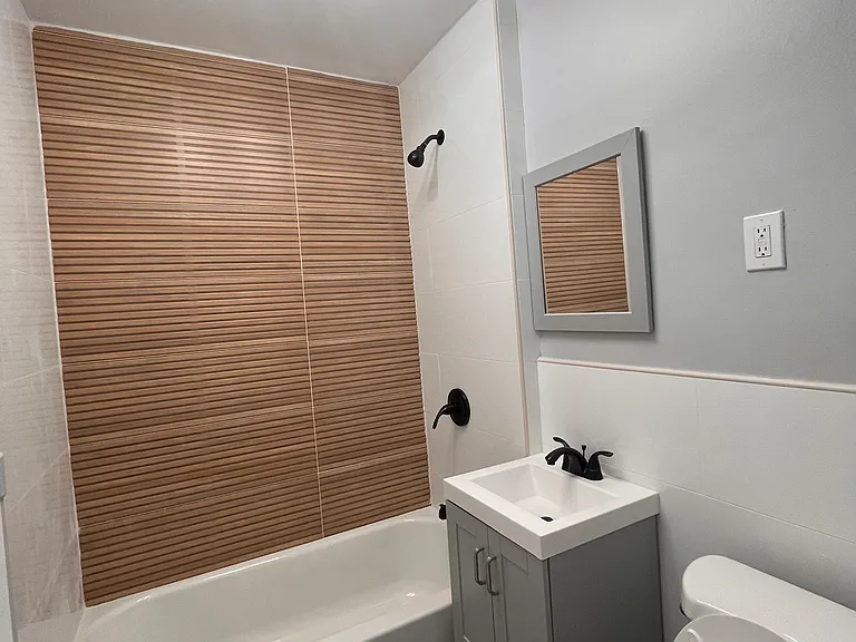 122 Corbin Ave #406 — Photo 5