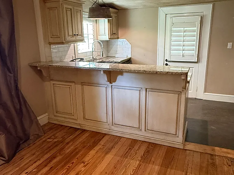 breakfast bar