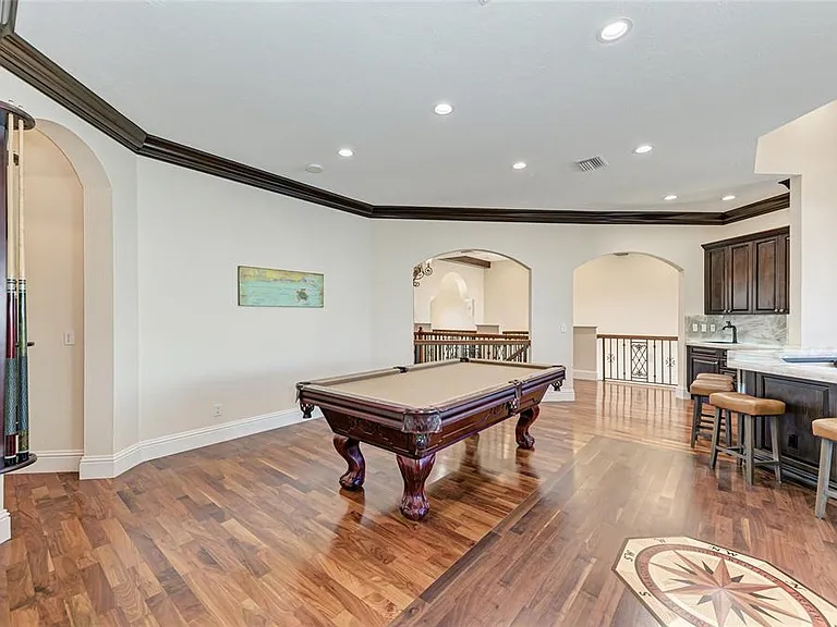 14 N Washington Dr — Photo 72
