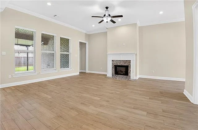103 Cypress Park Ln — Photo 5