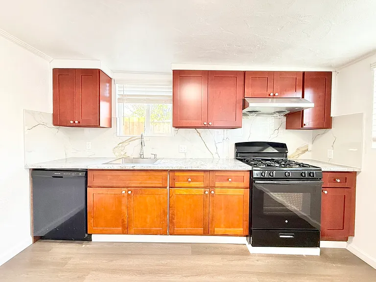 37228 Cedar Blvd #B — Photo 2