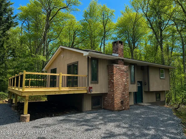 9121 Brandywine Dr, Tobyhanna, PA 18466