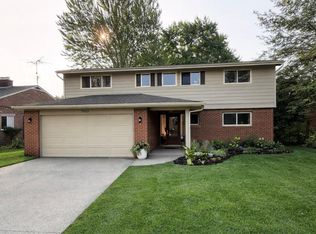 19982 W Doyle Pl, Grosse Pointe Woods, MI 48236