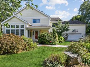 15 Topland Rd, White Plains, NY 10605