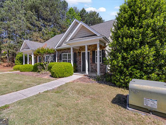 3rd image of 1305 Cedar Shoals Dr APT 501