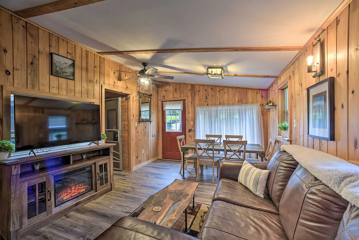 3 bed, 1.0 bath, 441 sqft, $5,225 — Photo 2