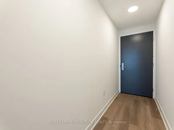 86 Dundas St E, Mississauga, ON