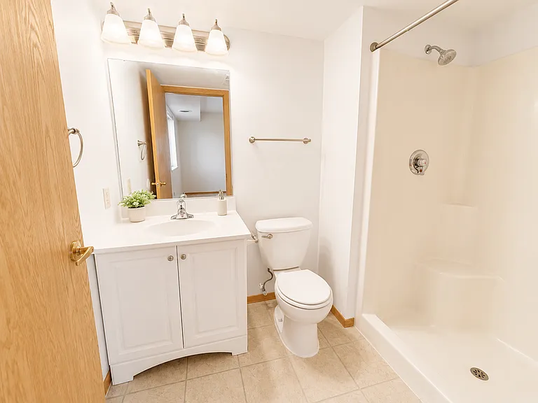 31 Hart Rd #2 — Photo 7