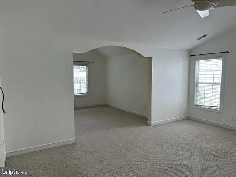3359 Roundtree Estates Ct — Photo 8