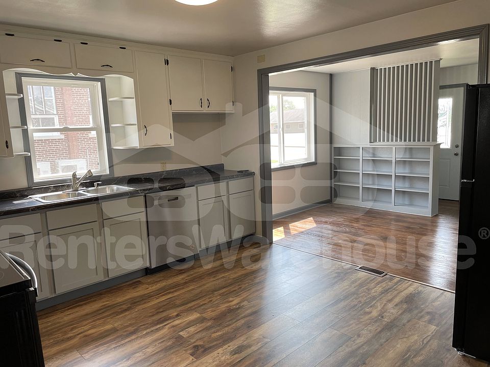 458 W Hudson St, Mondovi, WI 54755 Zillow