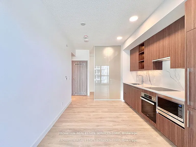 27 McMahon Dr #1808 — Photo 20