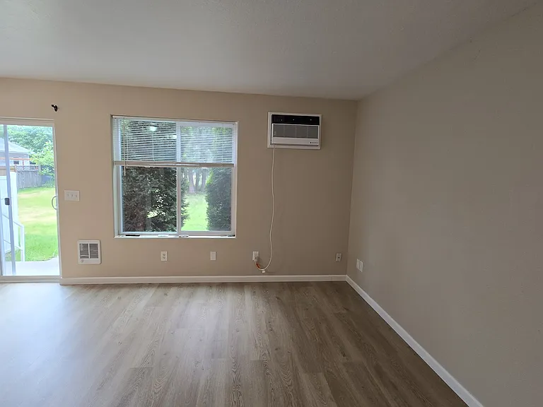 1803 N Spokane St — Photo 6