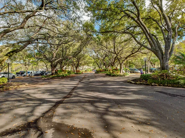 3520 Oaks Way #510, Pompano Beach, FL 33069