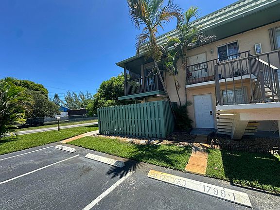 2nd image of 1799 Fairview Villas Drive #1
