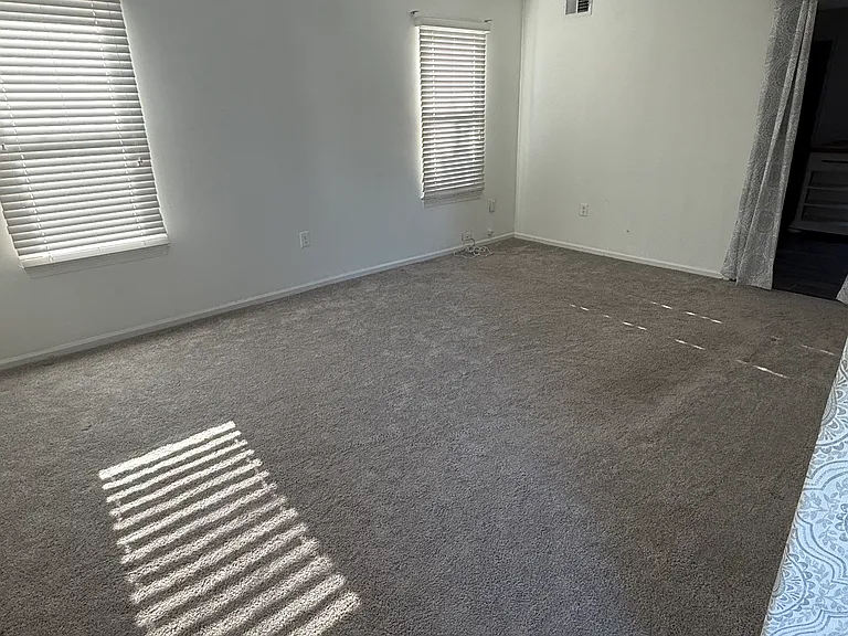 2446 Hyannis Ln — Photo 14