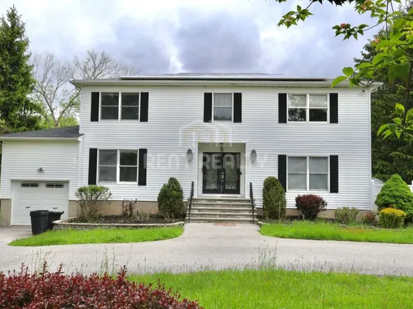 120 Pine Tree Rd, Monroe, NY 10950
