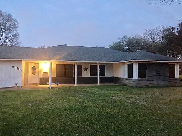 1st image of 3910 Woodrow Dr