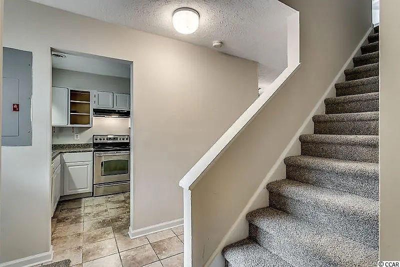 2nd image of 1025 Carolina Rd #3O4