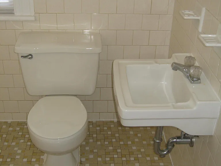 700 Graydon Ave #2 — Photo 14