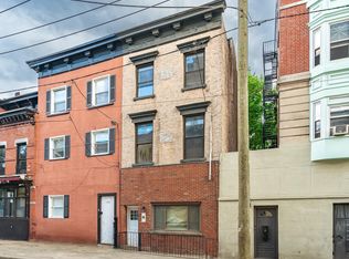 159 3rd St, Hoboken, NJ 07030