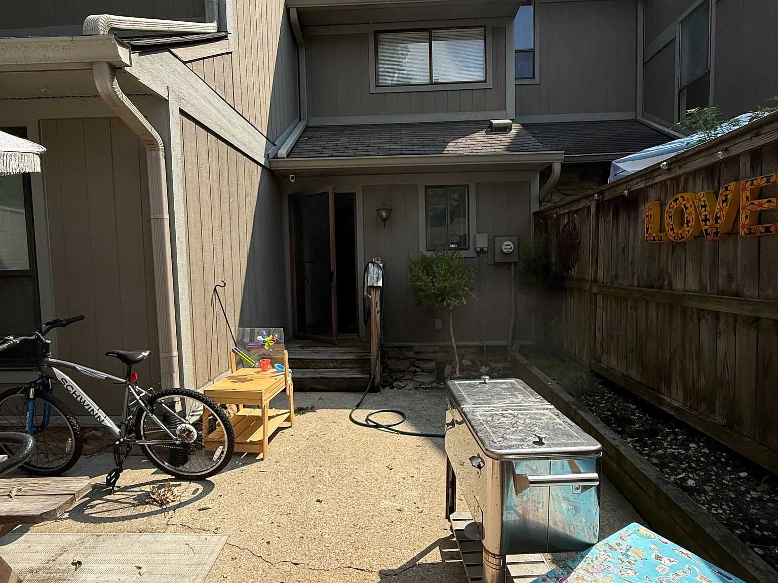 3 bed, 1337 sqft, $1,650 — Photo 2