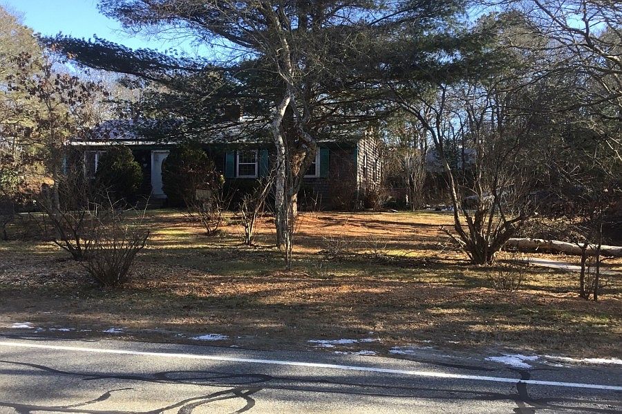 2nd image of 278 Meetinghouse Rd