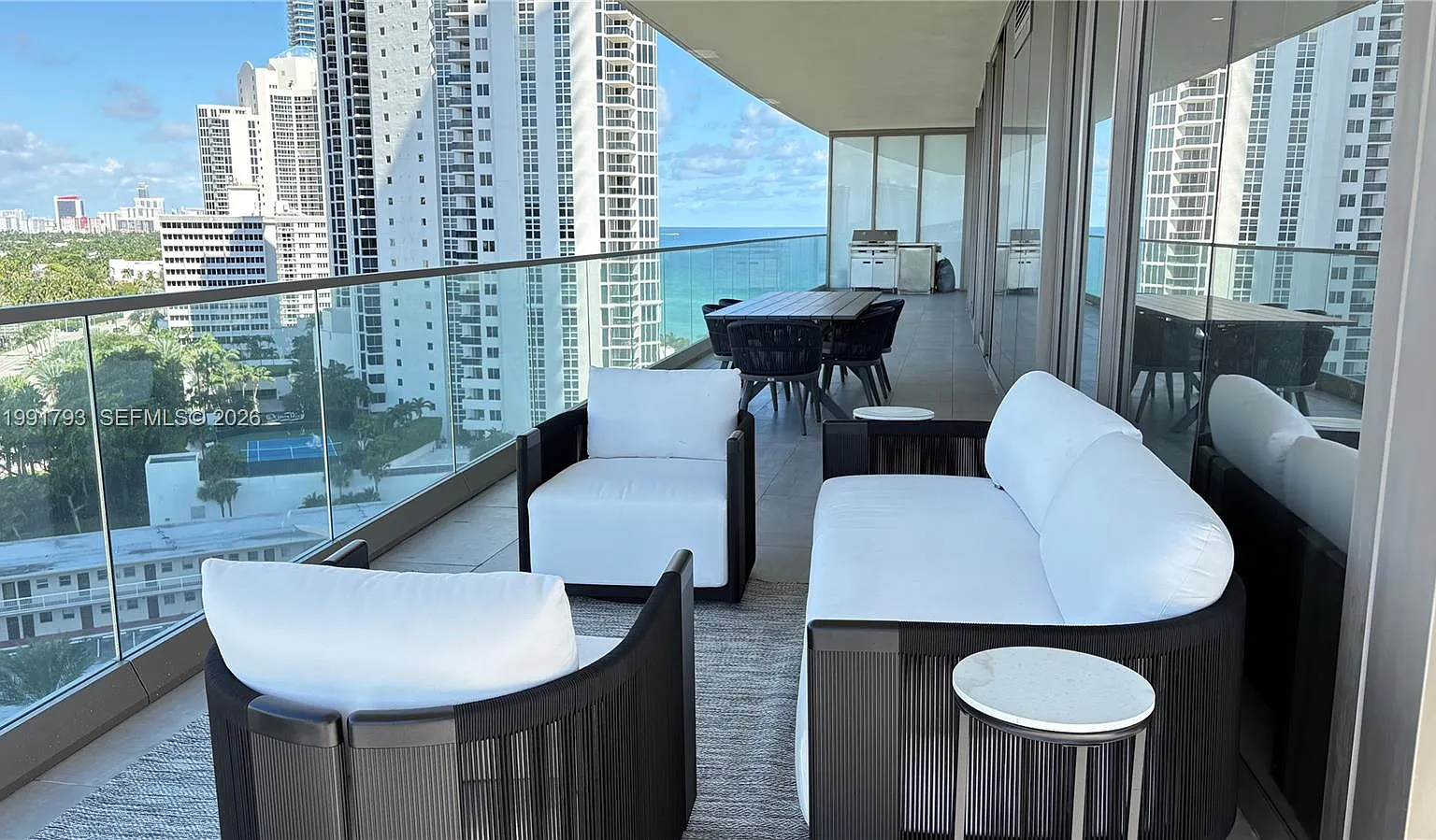 18975 Collins Condo — Photo 1