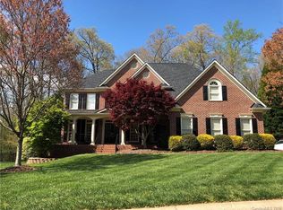 11225 Creek Pointe Dr, Matthews, NC 28105