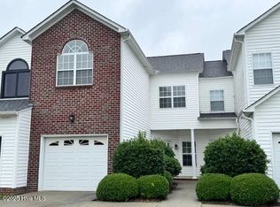 102 Oak Towne Dr UNIT A5, Greenville, NC 27858