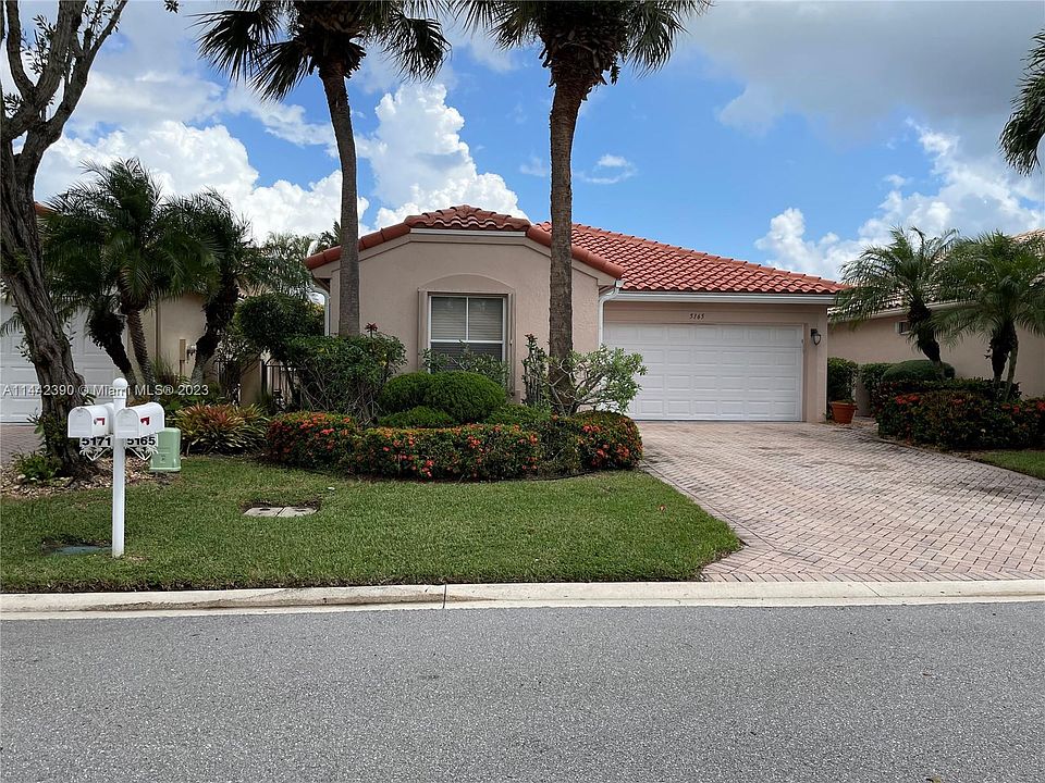 1st image of 5165 Pelican Cove Dr