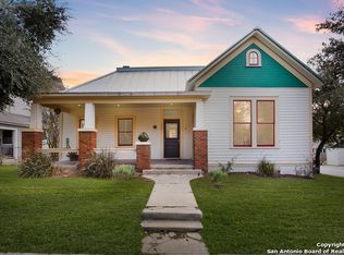 702 E Carson St, San Antonio, TX 78208