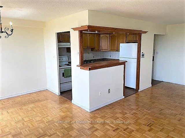 20 Edgecliff Golfway E #1209 — Photo 6