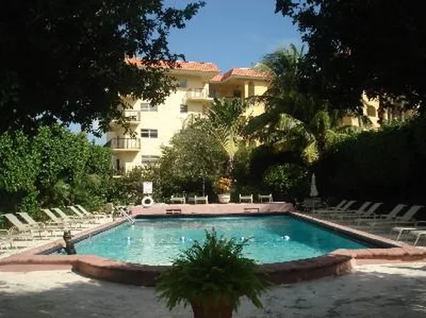 255 W 24th St, Miami Beach, FL