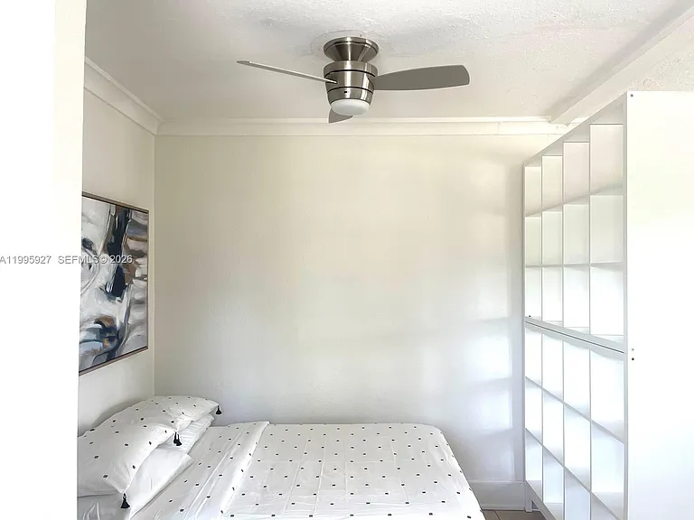 1611 Michigan Ave #27 — Photo 12