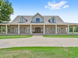 242 Carey Byrd Rd, Carriere, MS 39426