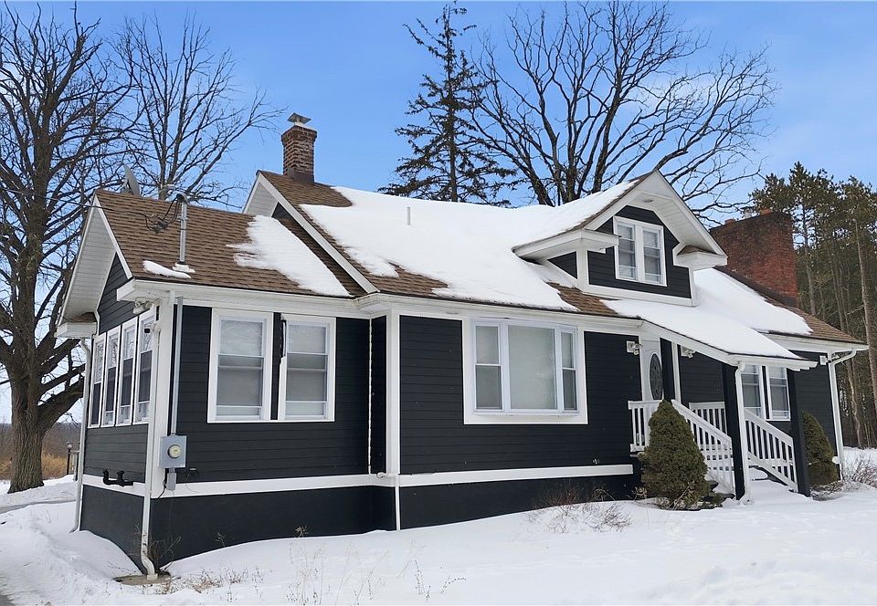 1st image of 1091 Albany Post Rd