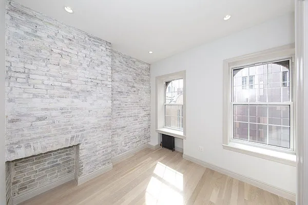 Rented by Voro New York | media 15