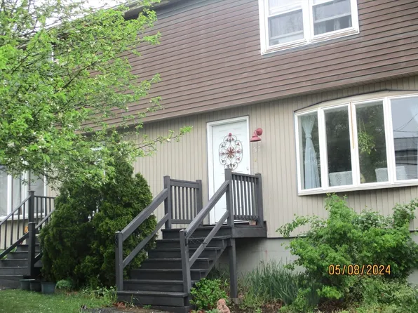 57 4th St, Worcester, MA 01602