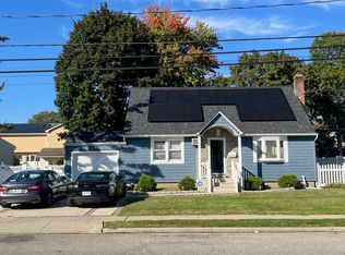 255 N Elm St, Massapequa, NY 11758