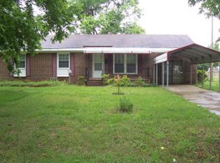 312 Chockoyotte St, Roanoke Rapids, NC 27870