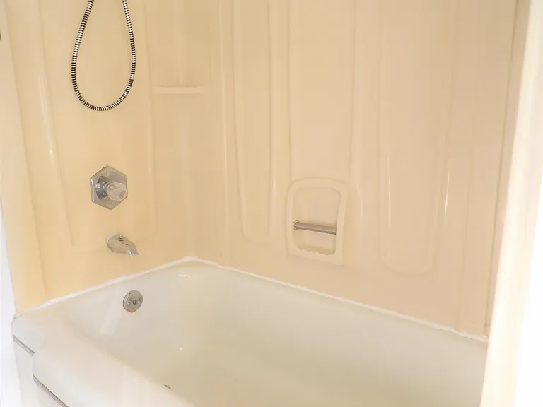 43 Mulberry St #2 — Photo 10