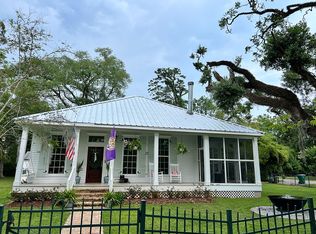 201 Magnolia St, Mandeville, LA 70448