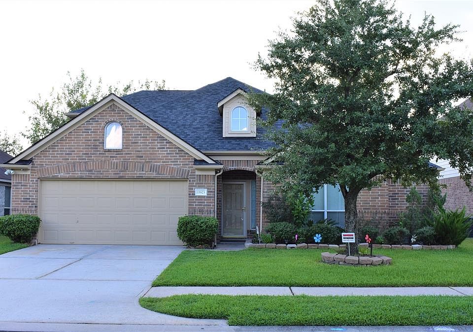 1st image of 15823 Sky Land Dr