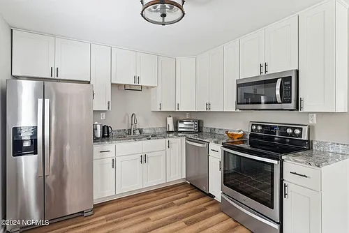 220 Midland Rd #B Photo 1