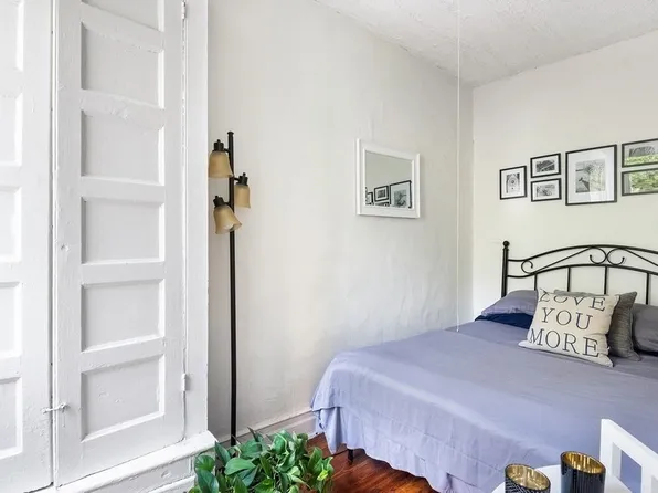 236 East 78th Street 4C image 4 of 5