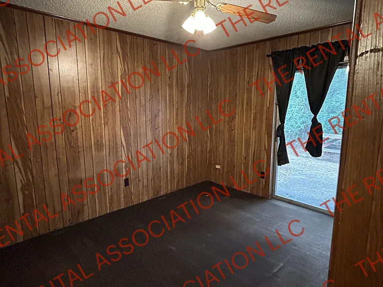203 Westridge Dr — Photo 6