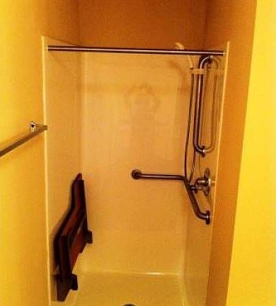 Accesible showers