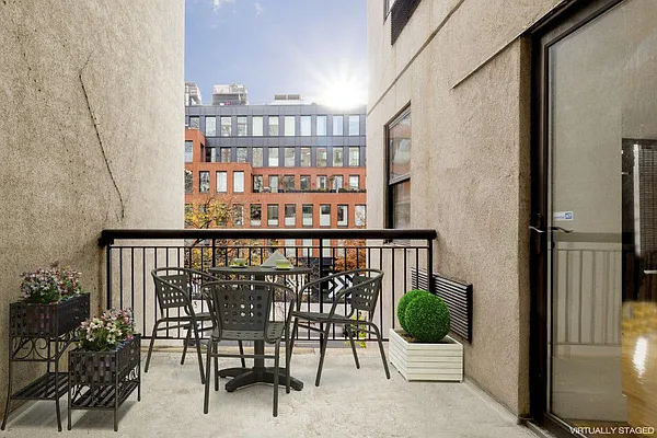 Rented by Stile Real Estate, LLC | media 18