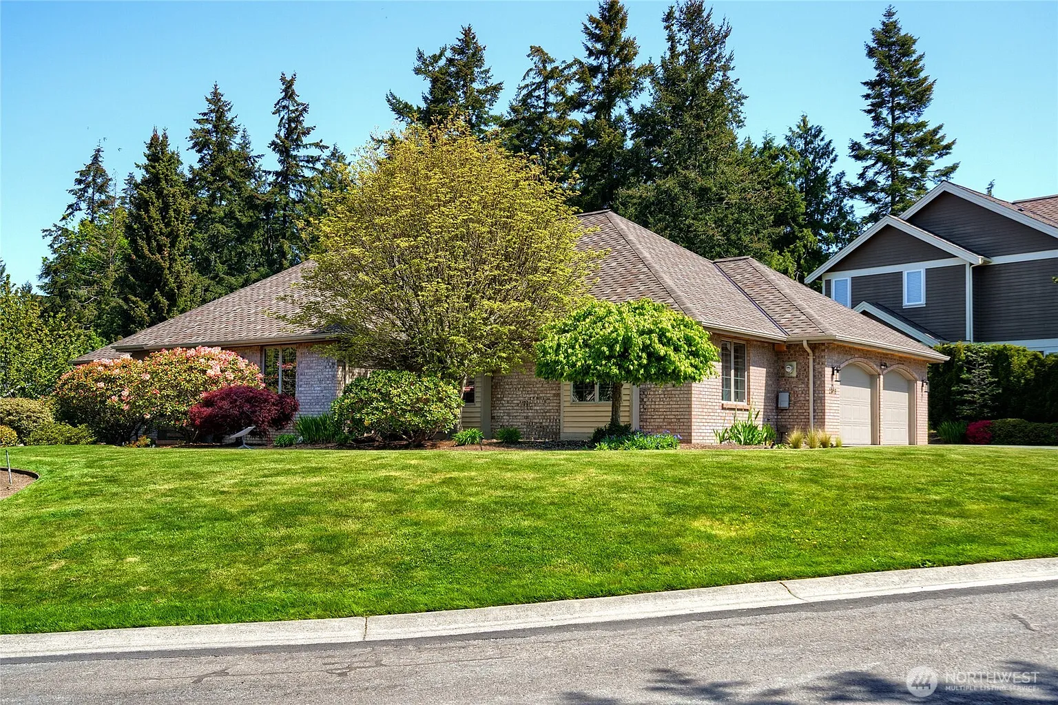 2318 Hickory Drive photo 1